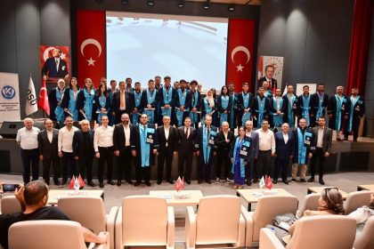 kayseri-meslek-yuksekokulu-ilk-mezunlarini-verdi