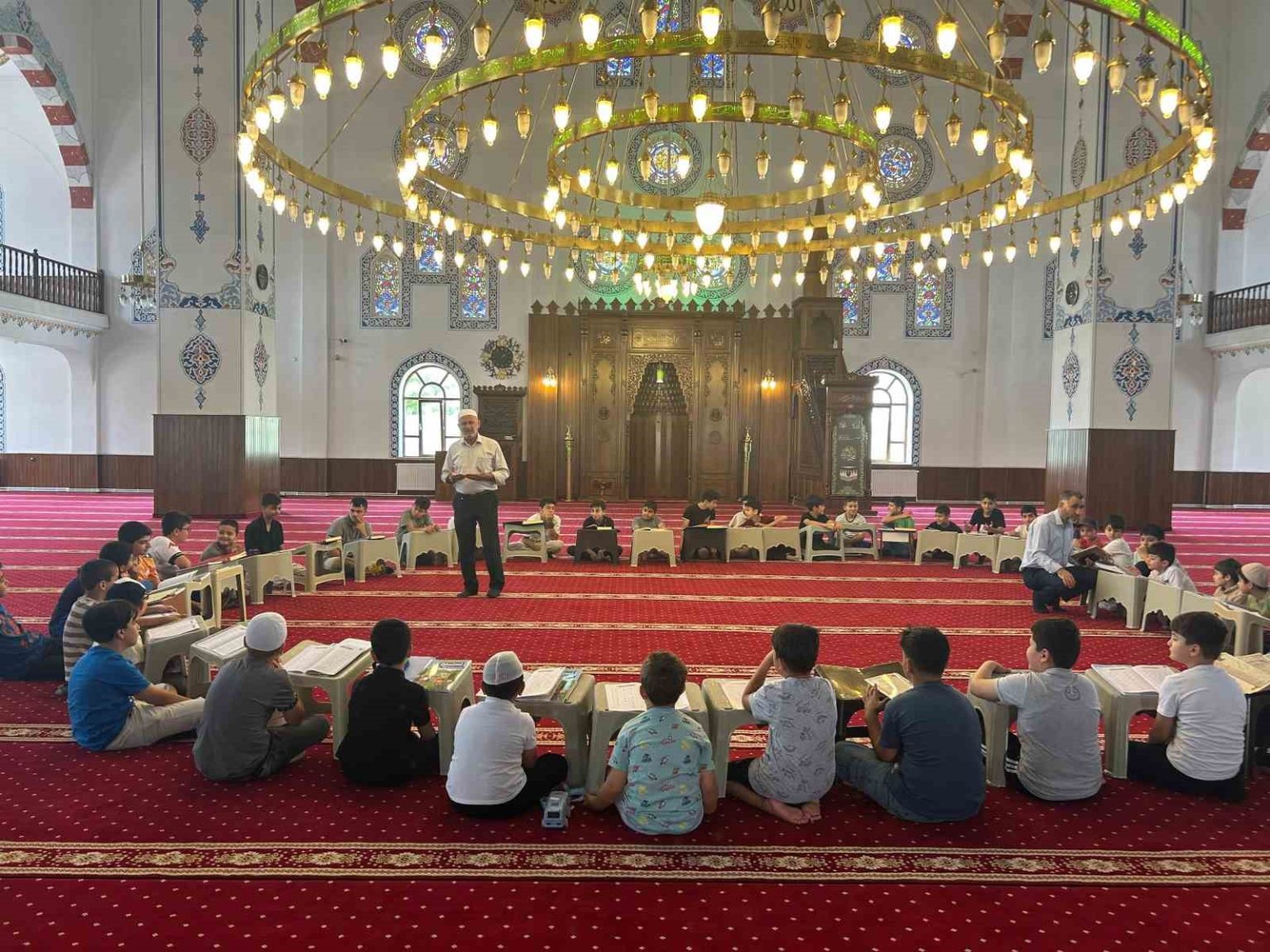 vanda-yaz-kuran-kurslari-cocuk-sesleriyle-senlendi