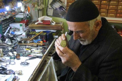 yarim-asirdir-zamani-ayarliyor