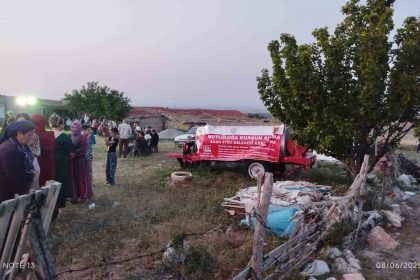 bayatta-emniyet-ve-jandarmanin-denetim-ve-bilgilendirmeleri-suruyor