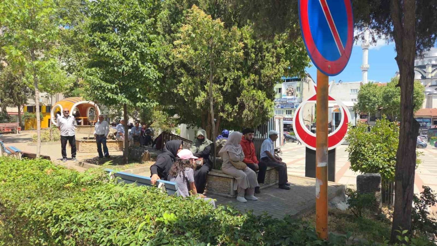bursa-bir-kez-daha-sallandi-buyuklugu-4-3