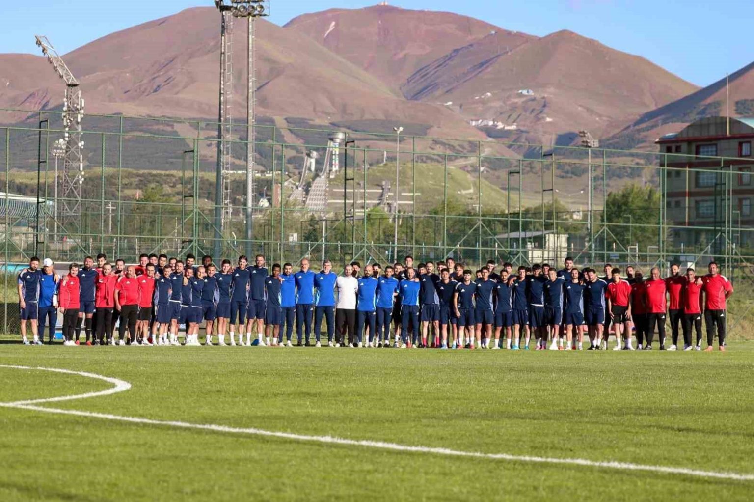 erzurumspor-top-basi-yapti