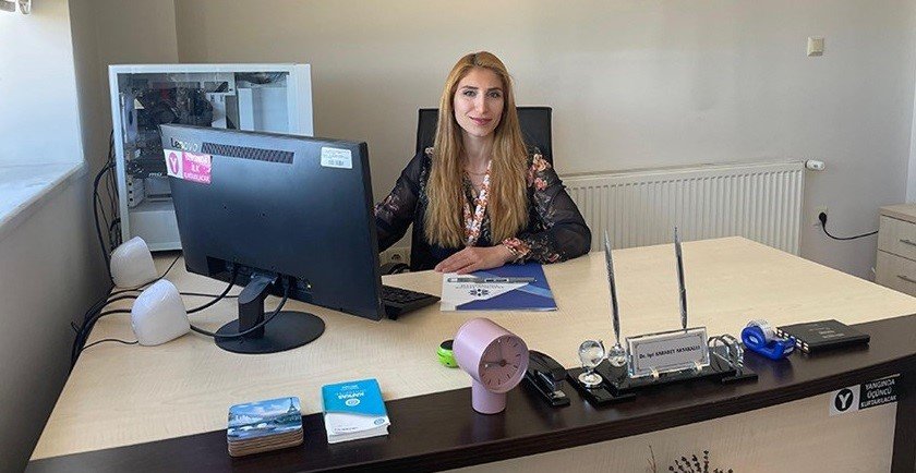 etunun-yapay-zeka-destekli-dil-ogrenme-projesi-tubitak-bigg-destegi-almaya-hak-kazandi
