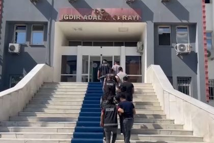 igdir-ve-kayseride-nitelikli-dolandiricilik-operasyonu-5-tutuklama