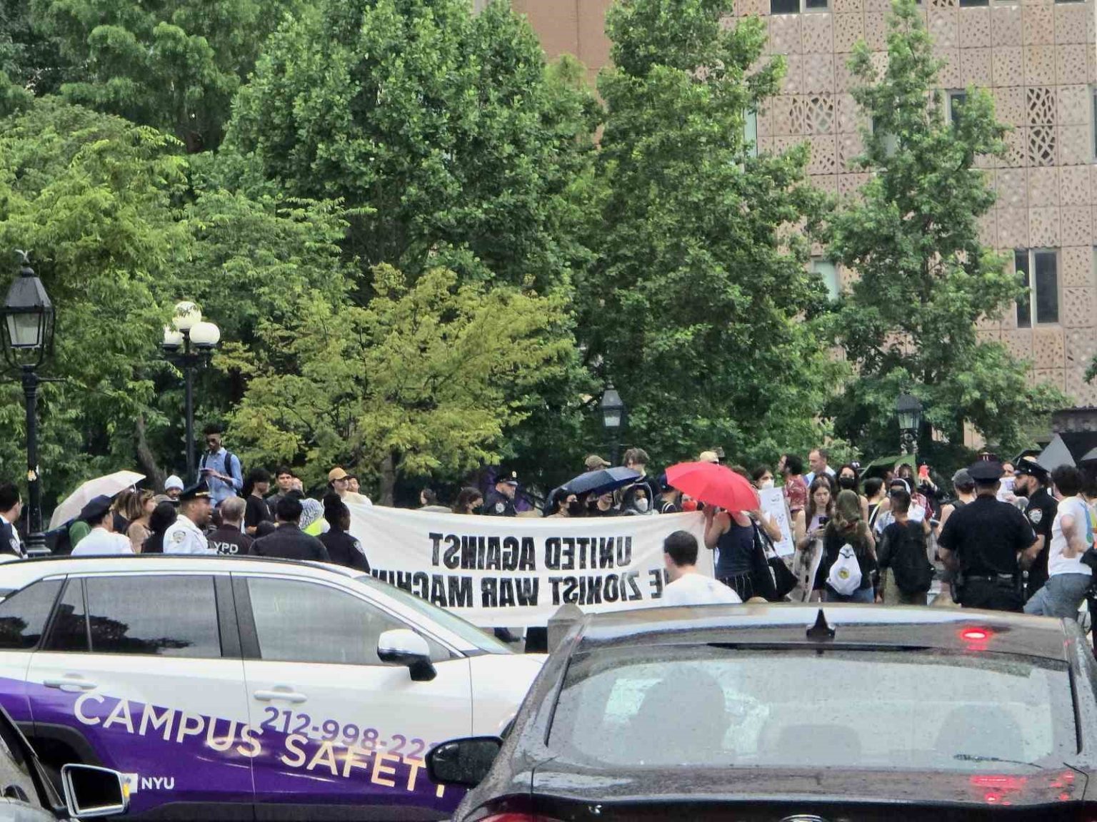 new-yorkta-trump-ve-netanyahu-karsiti-protesto-ozgur-filistin-ozgur-iran