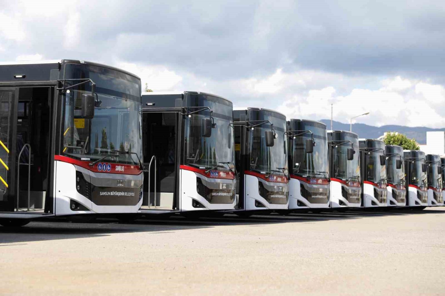 samsunun-toplu-tasima-filosuna-15-yeni-otobus