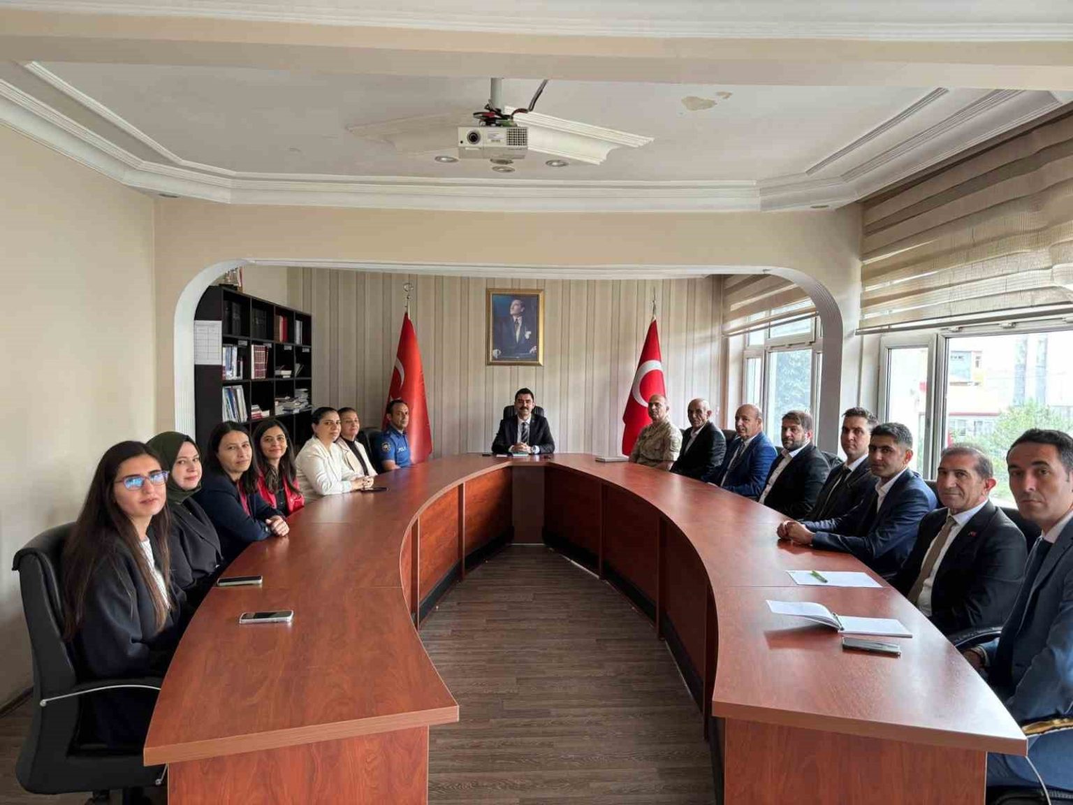 susuza-yeni-kaymakam-muhammed-emin-tutal-goreve-basladi