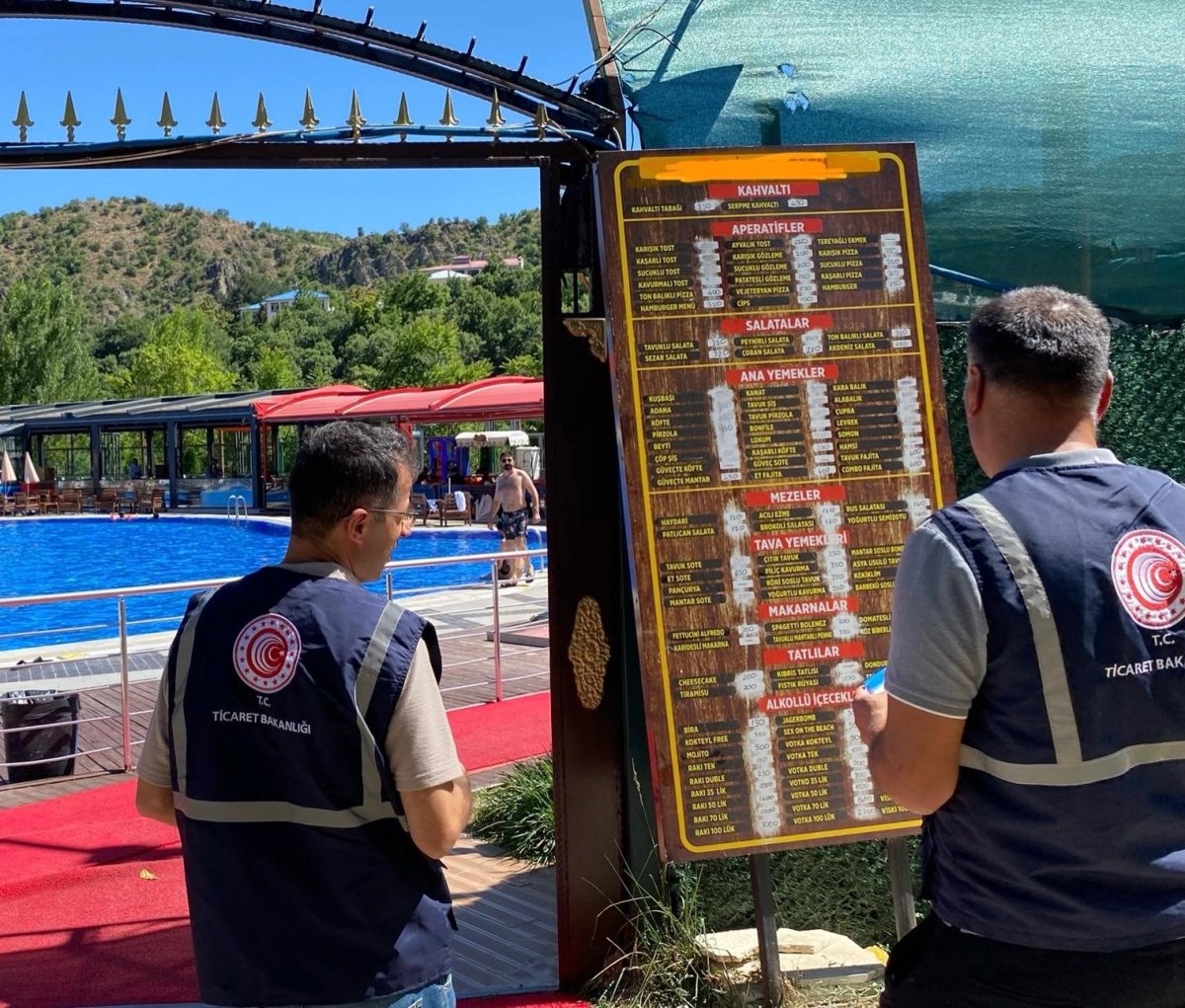 tuncelide-bir-ayda-207-firmada-bin-15-urun-denetlendi