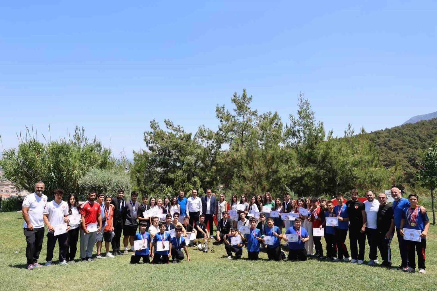 baskan-balaban-sampiyon-sporculari-kutladi