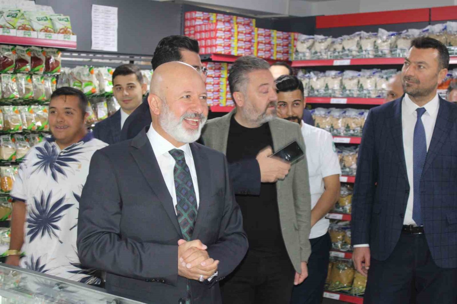 baskan-colakbayrakdar-vicdani-sorumluluk-olan-dost-eli-tum-kayseriye-yayilacak