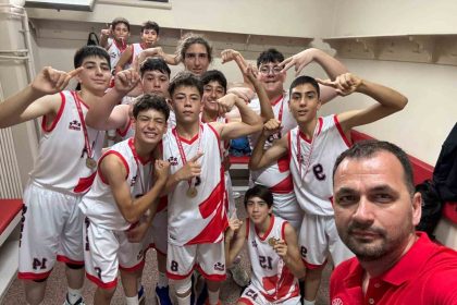 basketbolda-2-sampiyon