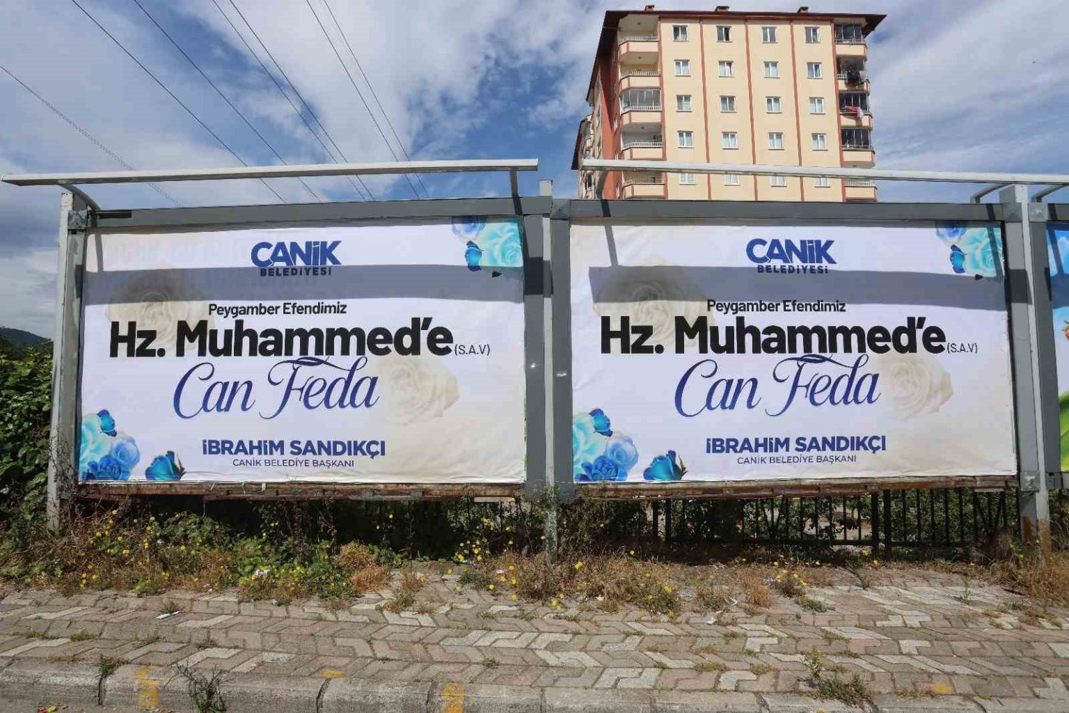 canike-hz-muhammede-can-feda-afisleri-asildi