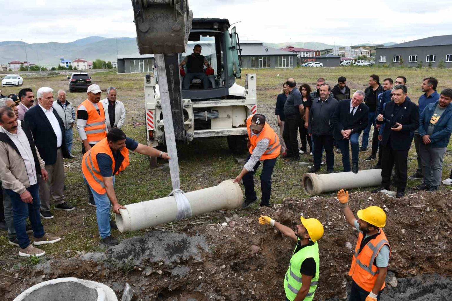 galericiler-sitesinin-temel-atma-toreni-yapildi