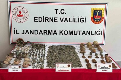 kesanda-cok-sayida-tarihi-eser-ele-gecirildi