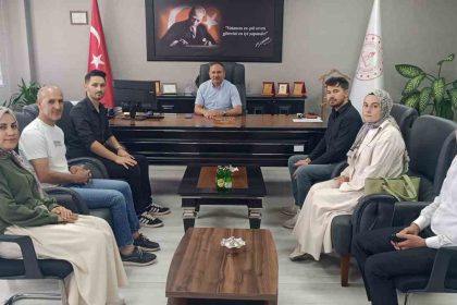 kitap-van-projesiyle-muradiye-il-genelinde-zirveye-oturdu