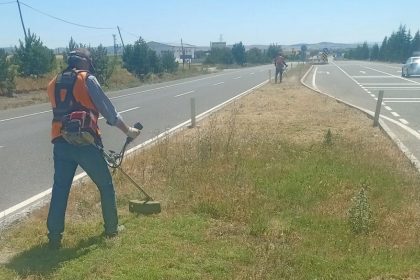 kutahya-tavsanli-karayolundaki-24-saatlik-yol-bakimi-suruculerden-tam-not-aldi