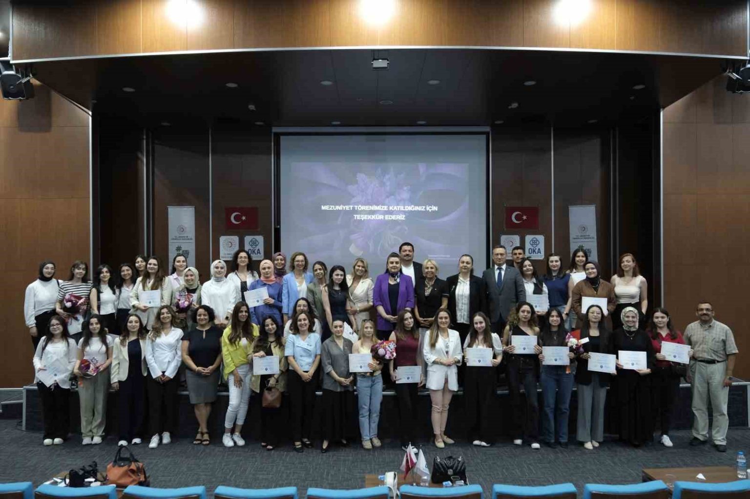 kuzeyin-dijital-yildizlari-programinda-mezuniyet-sevinci
