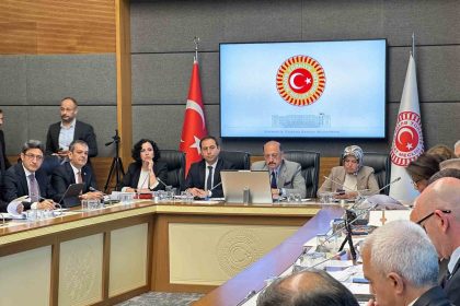saglik-alanina-yonelik-duzenlemeler-iceren-kanun-teklifi-komisyondan-gecti