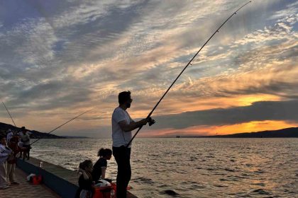 sahilde-senlik-denizde-yaris
