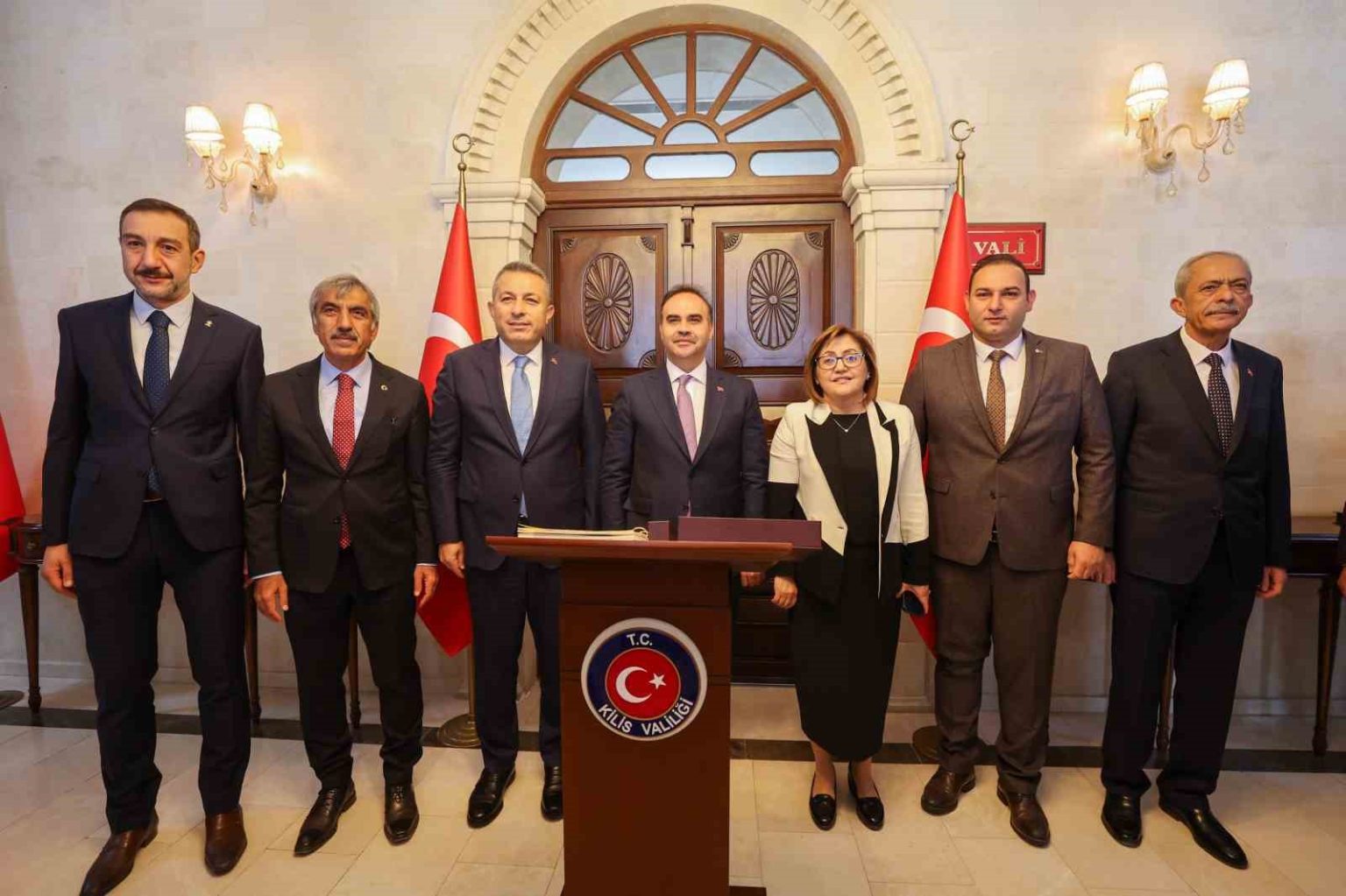 sanayi-ve-teknoloji-bakani-mehmet-fatih-kacir-kiliste