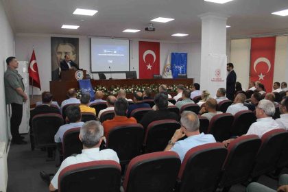 siirtte-turkiye-yuzyili-kalkinma-hamlesi-toplantisi-duzenledi