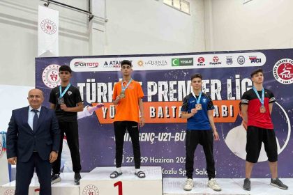 sultangazili-sporculardan-5-madalya-birden