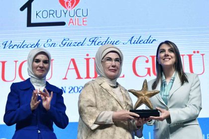 ulke-genelindeki-koruyucu-aile-calismalarinda-hatay-birinci-oldu