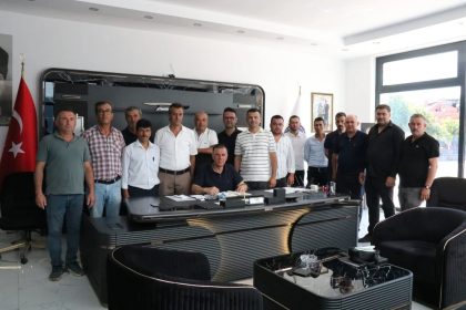 yenipazar-belediye-baskani-ercan-muhtarlari-agirladi