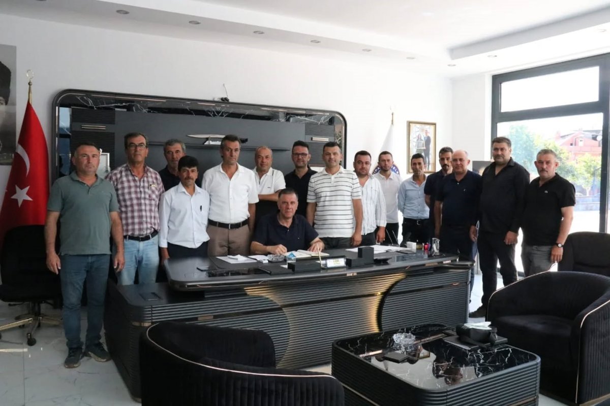 yenipazar-belediye-baskani-ercan-muhtarlari-agirladi