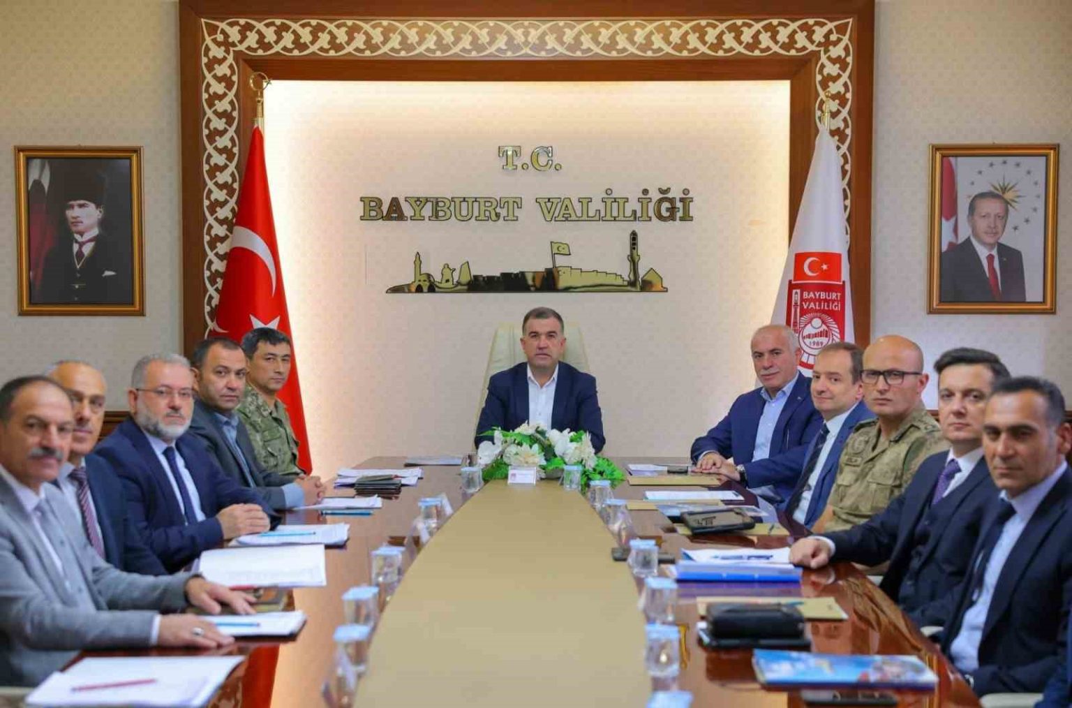 bayburtta-15-temmuz-demokrasi-milli-birlik-gunu-ve-dede-korkut-soleni-hazirliklari-degerlendirildi
