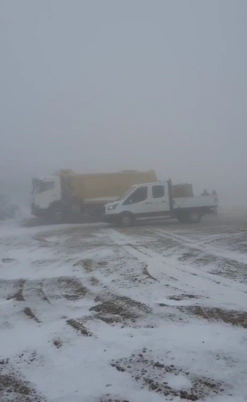 bayburtun-soganli-daginda-tipi-ve-firtina-etkili-oluyor