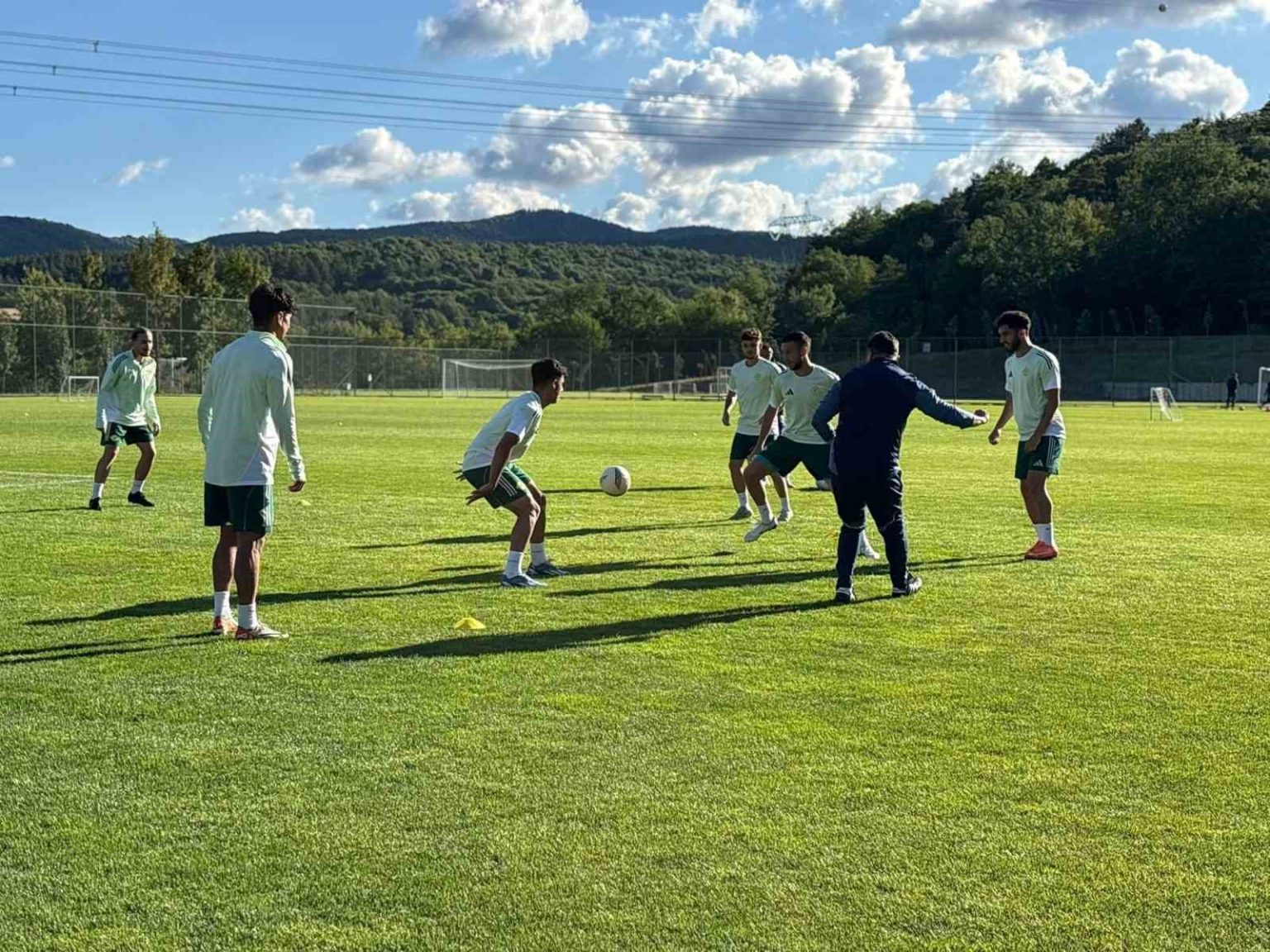 esenler-erokspor-boluda-guc-depoluyor
