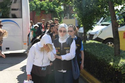 eskisehirde-aylarca-suren-takibin-ardindan-duzenlenen-fuhus-operasyonunda-19-supheli-yakalandi