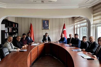 kaymakam-tutal-egitim-kurumlari-mudurleriyle-bir-araya-geldi