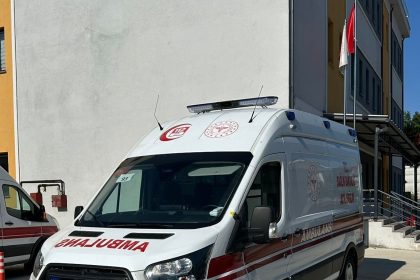 duzceye-yeni-tam-donanimli-ambulans-tahsis-edildi