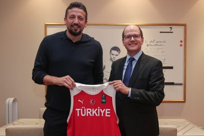 hidayet-turkoglu-fiba-pencereleri-sayesinde-taraftarlar-milli-takimlarini-yilda-birkac-kez-canli-izleyebiliyor