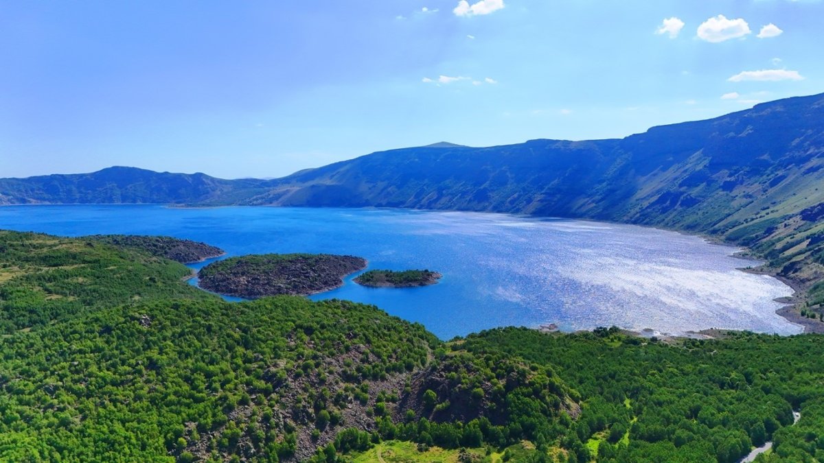 nemrut-kalderasinda-siki-denetim-basladi-ziyaretcilere-onemli-uyarilar