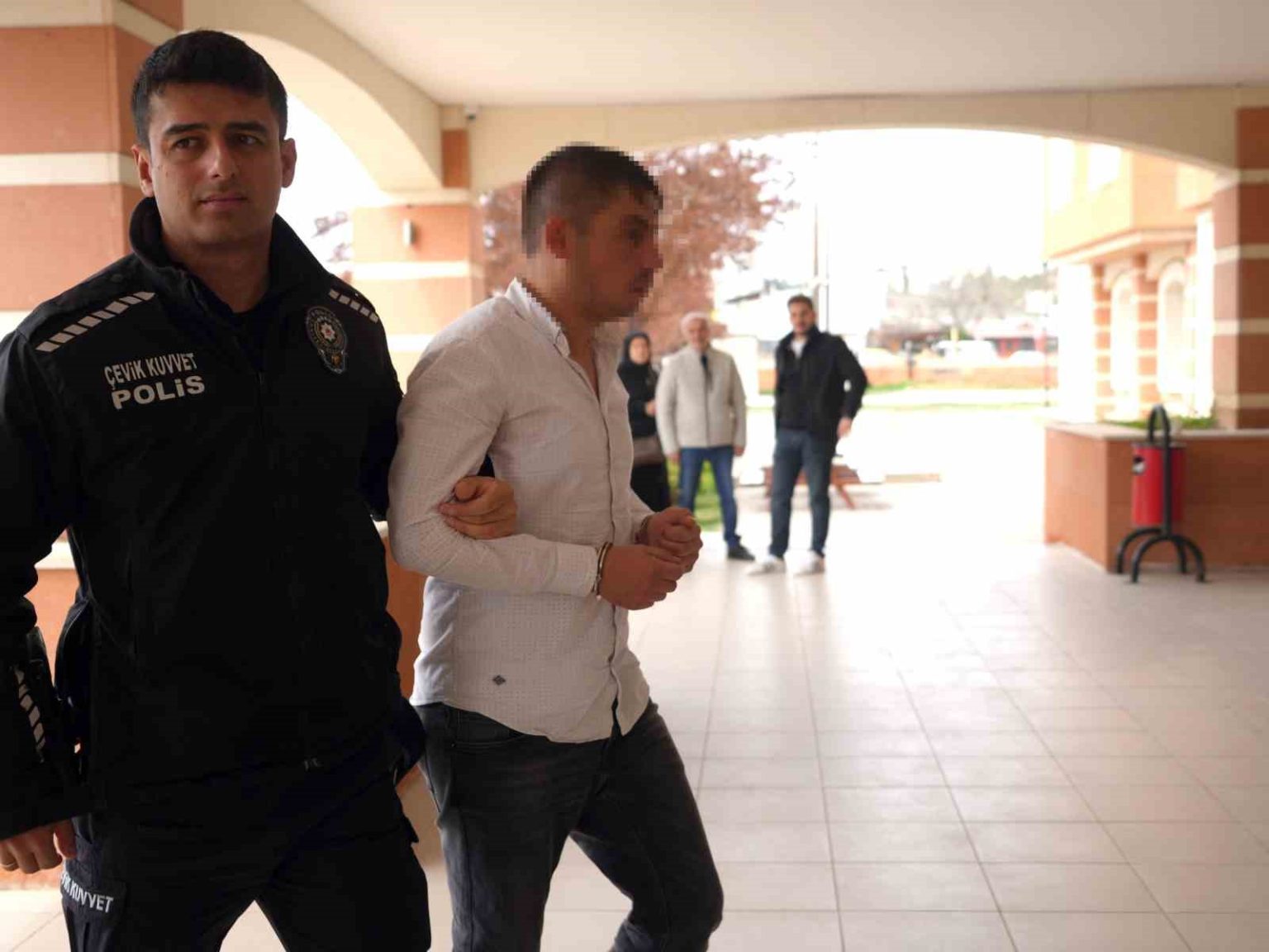 uyusturucu-parasi-cinayetinde-yargilamaya-devam-edildi