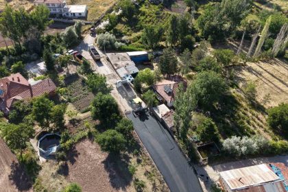 baskan-buyukkilic-sarioglanda-40-milyon-tllik-asfalt-calismasi-basladi