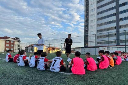 bfa-spor-kulubu-rekor-bir-katilimla-yaz-spor-okullarina-basladi