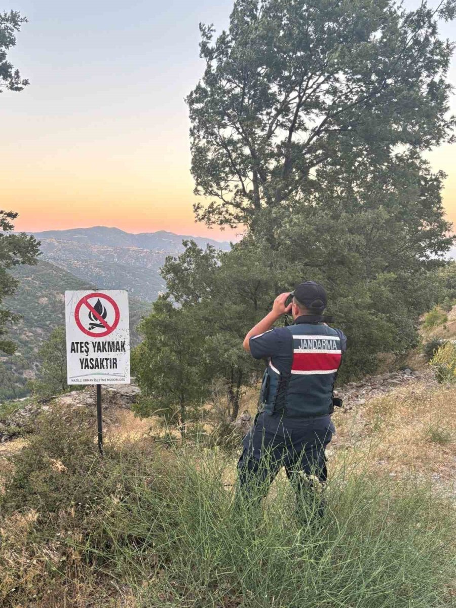 buharkentte-orman-yanginlarina-karsi-jandarma-teyakkuzda