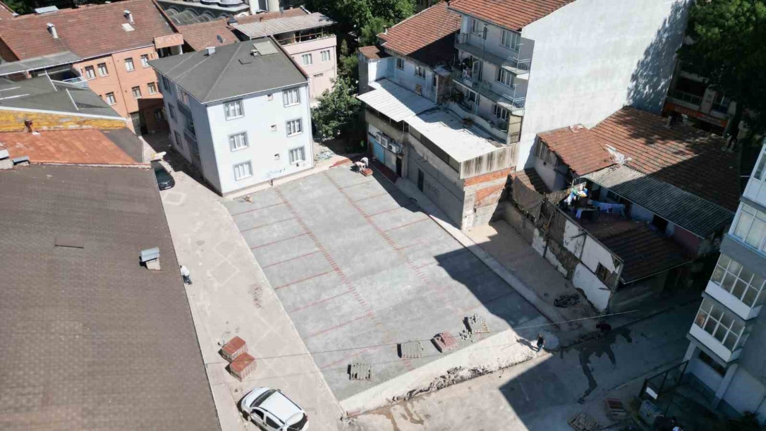 inegolde-kamulastirilan-alanlar-otoparka-donusuyor
