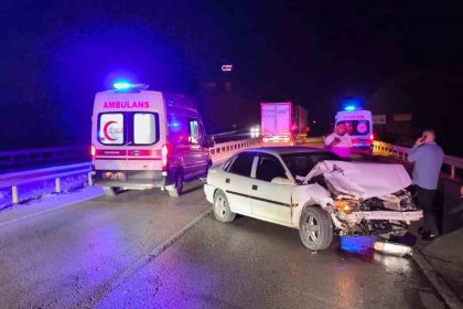 kirikkalede-iki-otomobil-carpisti-4-yarali