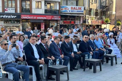 zeytinburnunda-ulusal-dombra-gunu-etkinligi-duzenlendi