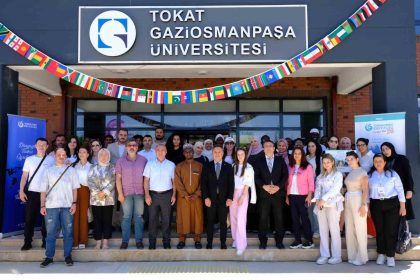 13-ulkeden-19-ogrenci-turkce-ve-turk-kulturuyle-bulustu