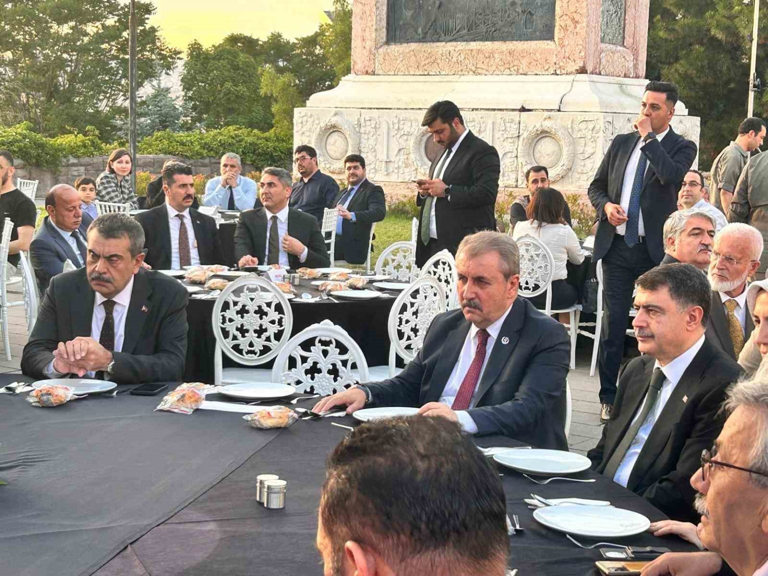 ankarada-muharrem-ayi-iftar-programi-duzenlendi