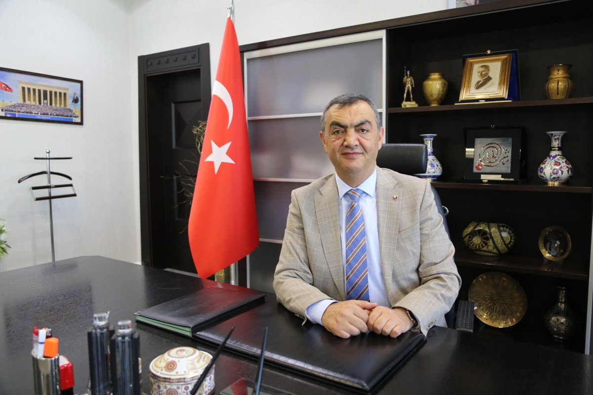 baskan-buyuksimitci-kayserili-firmalarimiz-yaptiklari-yeni-yatirimlarla-istihdam-olusturmaya-devam-ederek-ulke-ekonomisine-katkida-bulunmayi-surduruyorlar