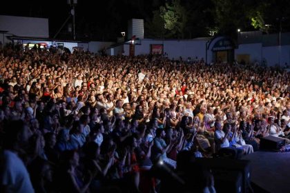 bursa-festivalinde-balkan-ruzgari