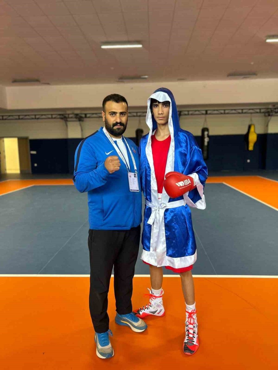 erzurumlu-sporcu-turkiye-sampiyonu-oldu-milli-takima-secildi