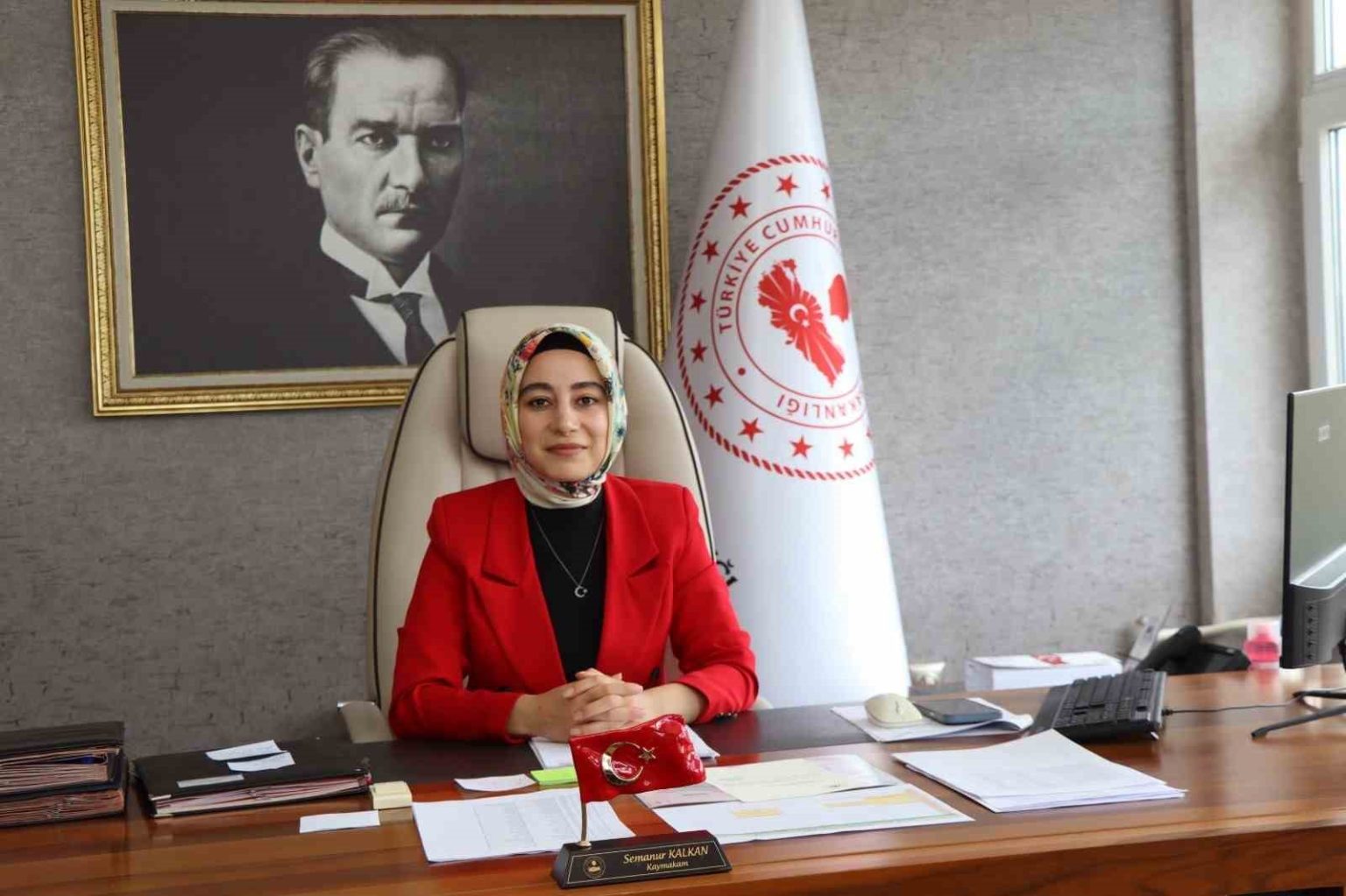 olurda-bir-ilk-kaymakam-semanur-kalkan-goreve-basladi